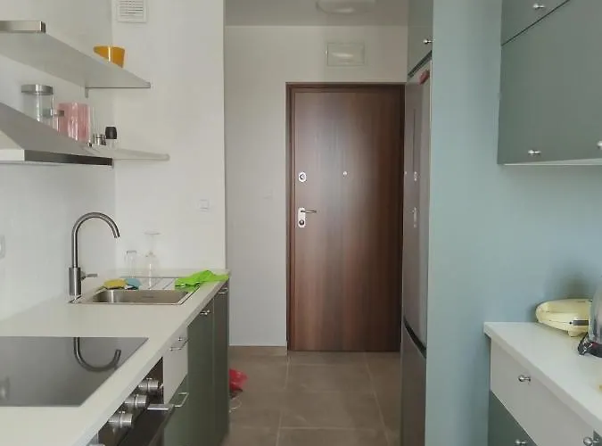 Apartment Faust Split